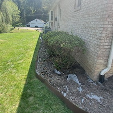 Decorative-stone-and-new-stone-border-installation-in-West-Mifflin-Pa 3